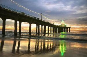 Manhattan Beach pier lit up for the holidays