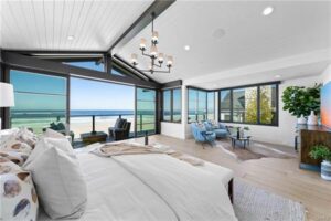 508 The Strand master suite views
