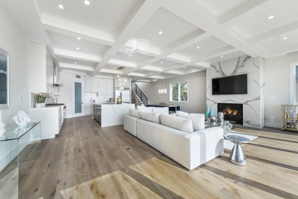 Luxury living rooms in Manhattan Beach