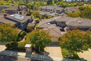 townhomes in Manhattan Village