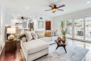 322 Hopkins Ave Hermosa Beach interiors