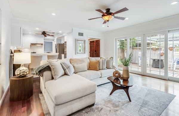 322 Hopkins Ave Hermosa Beach interiors
