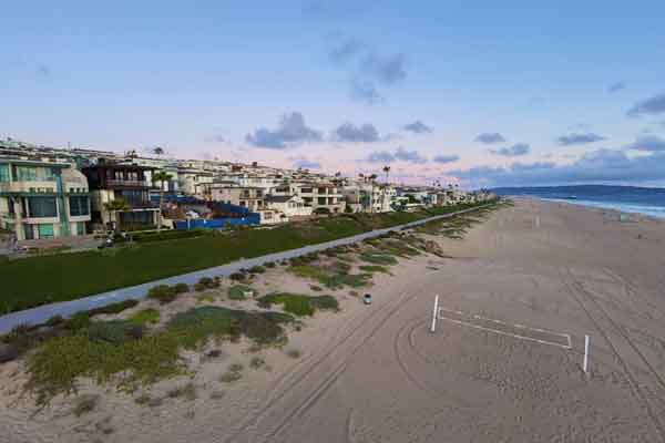 3200 Block the Strand in Manhattan Beach